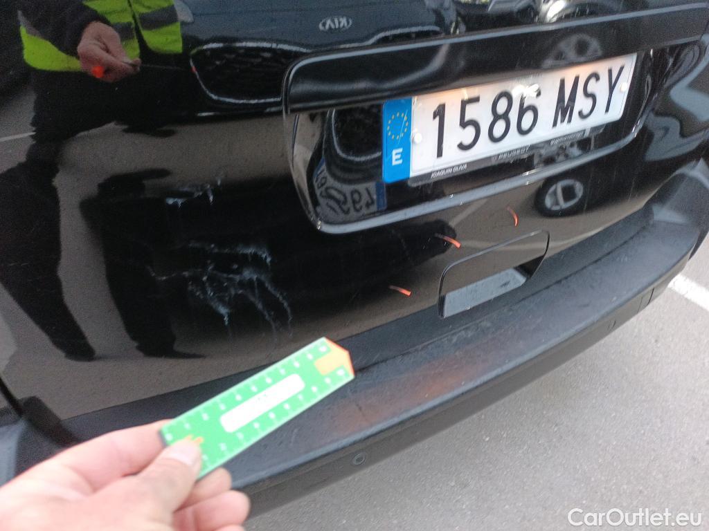  Land Rover  Discovery PEUGEOT Expert / 2024 / 4P / combi Combi Long BlueHDi 180 S&S EAT8 #35