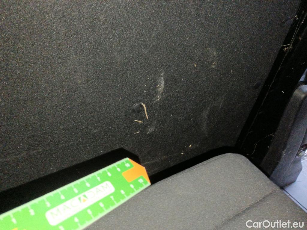  Land Rover  Discovery PEUGEOT Expert / 2024 / 4P / combi Combi Long BlueHDi 180 S&S EAT8 #26