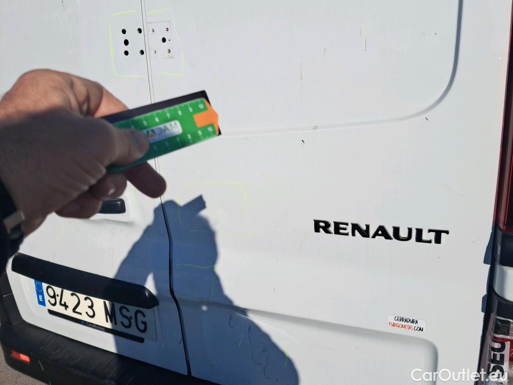  Renault  Trafic RENAULT  / 2021 / 4P / furgón Furgón L1H1 Blue dCi 96 Kw (130 CV) (AC) #18