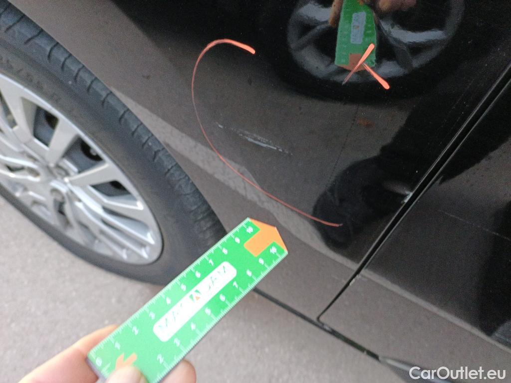  Land Rover  Discovery PEUGEOT Expert / 2024 / 4P / combi Combi Long BlueHDi 180 S&S EAT8 #4