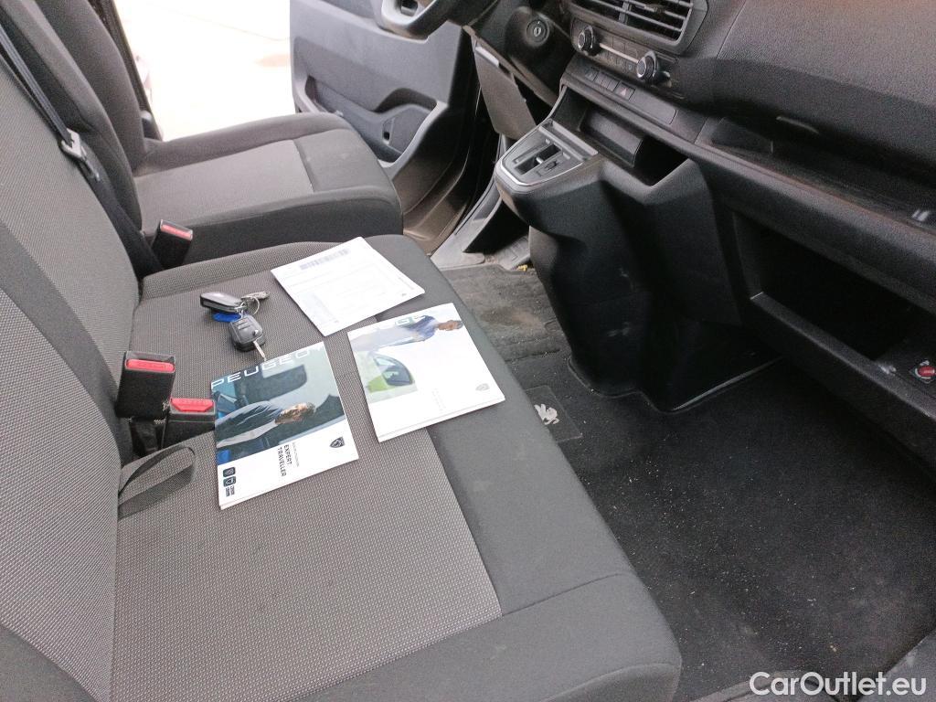  Land Rover  Discovery PEUGEOT Expert / 2024 / 4P / combi Combi Long BlueHDi 180 S&S EAT8 #18