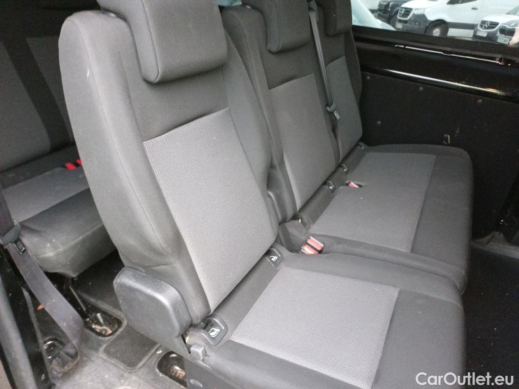  Land Rover  Discovery PEUGEOT Expert / 2024 / 4P / combi Combi Long BlueHDi 180 S&S EAT8 #17