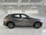  Alfa Romeo   STELVIO ALFA ROMEO / 2017 / 5P / SUV 2.2 TURBO DIESEL 190CV BUSINESS AT8 Q4 #7