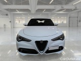  Alfa Romeo   STELVIO ALFA ROMEO / 2017 / 5P / SUV 2.2 TD 190 CV SUPER BUSINESS AT8 Q4 #6