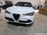  Alfa Romeo   STELVIO ALFA ROMEO / 2017 / 5P / SUV 2.2 TD 190 CV SUPER BUSINESS AT8 Q4 #31