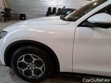  Alfa Romeo   STELVIO ALFA ROMEO / 2017 / 5P / SUV 2.2 TD 190 CV SUPER BUSINESS AT8 Q4 #94