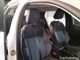  Peugeot  2008 PEUGEOT  / 2019 / 5P / CROSSOVER BLUEHDI 130 EAT8 ALLURE S/S AUT. #13