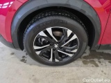  Peugeot  2008 PEUGEOT  / 2019 / 5P / CROSSOVER BLUEHDI 130 EAT8 ALLURE S/S AUT. #62