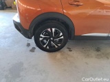  Peugeot  2008 PEUGEOT  / 2019 / 5P / CROSSOVER BLUEHDI 130 EAT8 ALLURE S/S AUT. #126