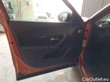  Peugeot  2008 PEUGEOT  / 2019 / 5P / CROSSOVER BLUEHDI 130 EAT8 ALLURE S/S AUT. #152