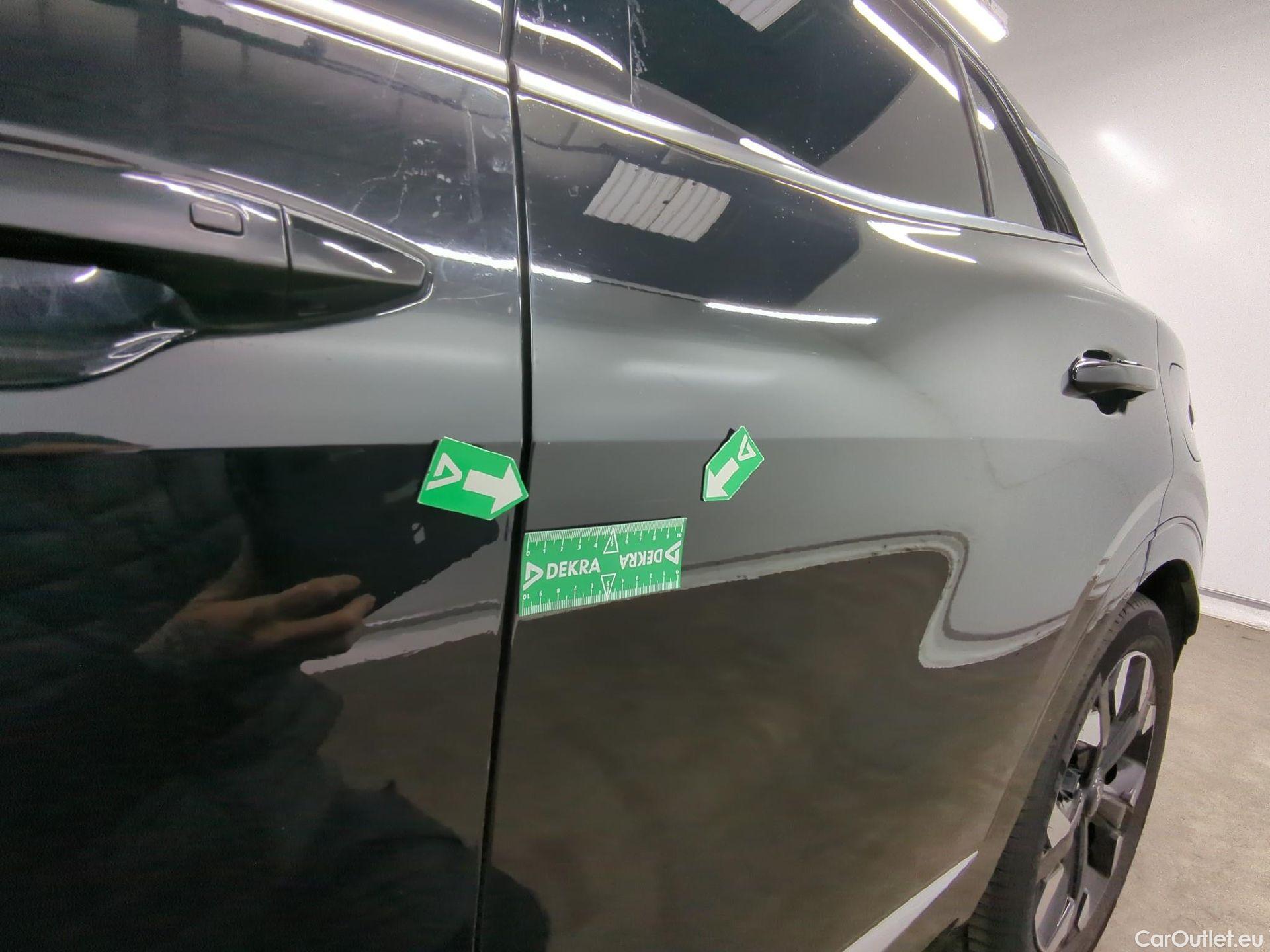  KIA  Sportage KIA  / 2021 / 5P / SUV 1.6 T-GDI 265 PHEV AUTO 4WD DESIGN #26