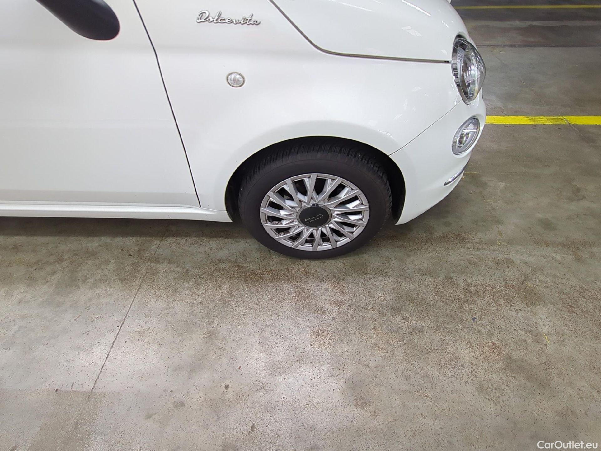  Fiat  500 FIAT  / 2015 / 3P / Berline Hybrid 1.0 BSG 70 ch Dolcevita #7