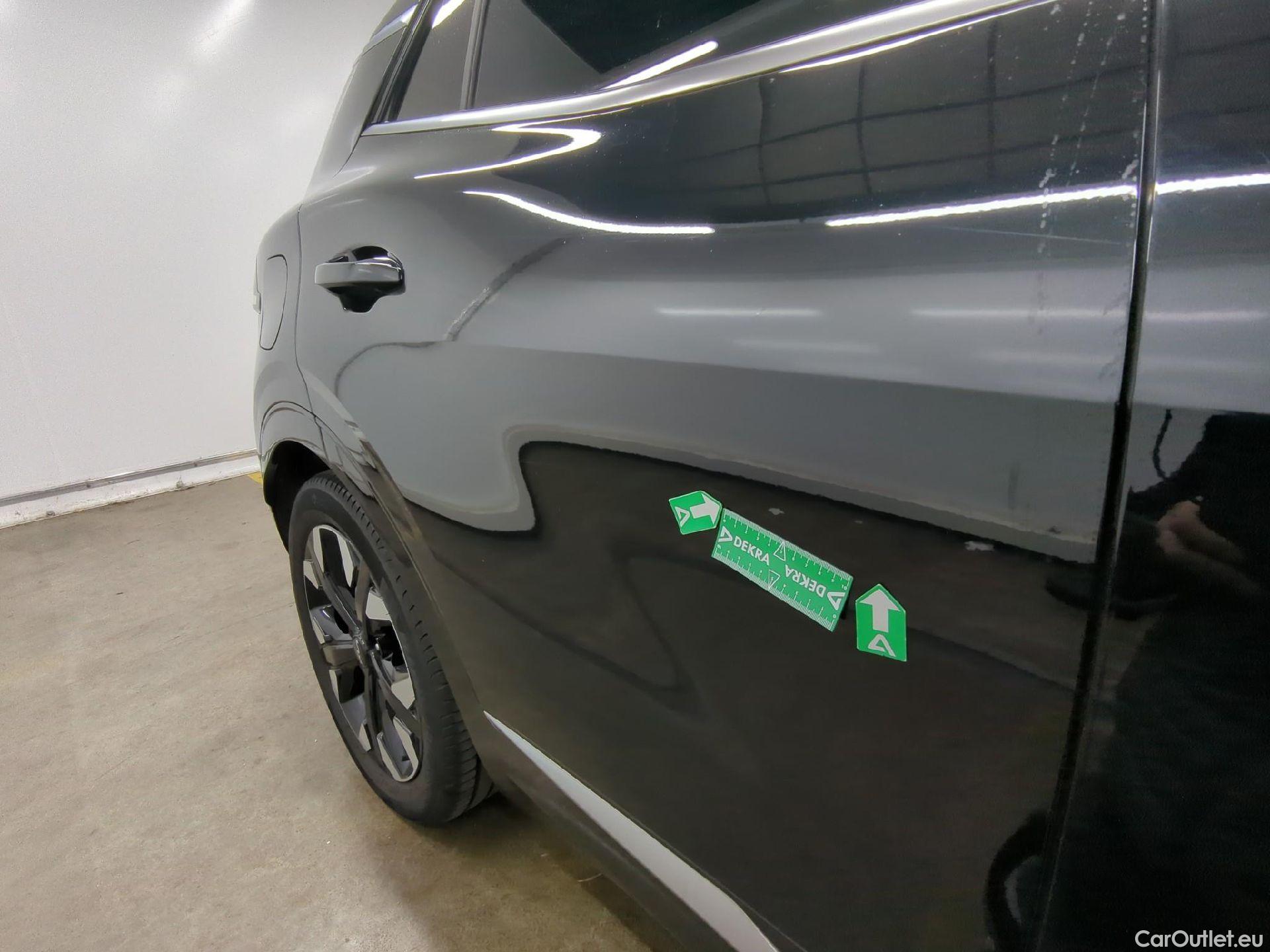  KIA  Sportage KIA  / 2021 / 5P / SUV 1.6 T-GDI 265 PHEV AUTO 4WD DESIGN #16