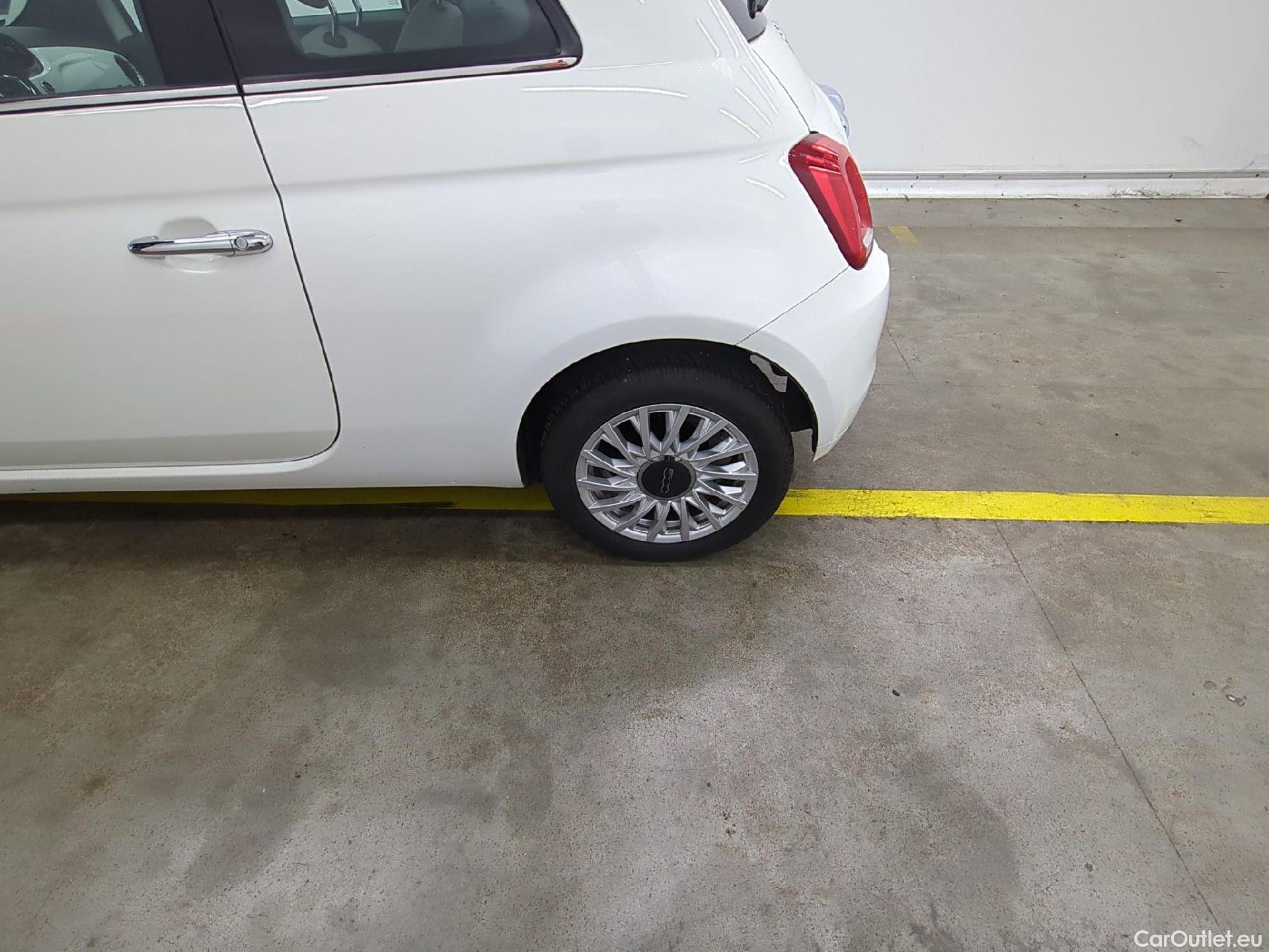  Fiat  500 FIAT  / 2015 / 3P / Berline Hybrid 1.0 BSG 70 ch Dolcevita #3