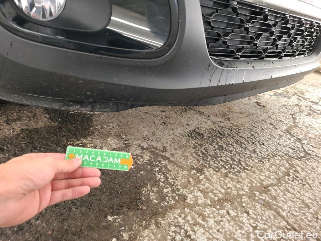  Citroen  C3  Shine 1.2 PureTech 80CV BVM5 6E #1