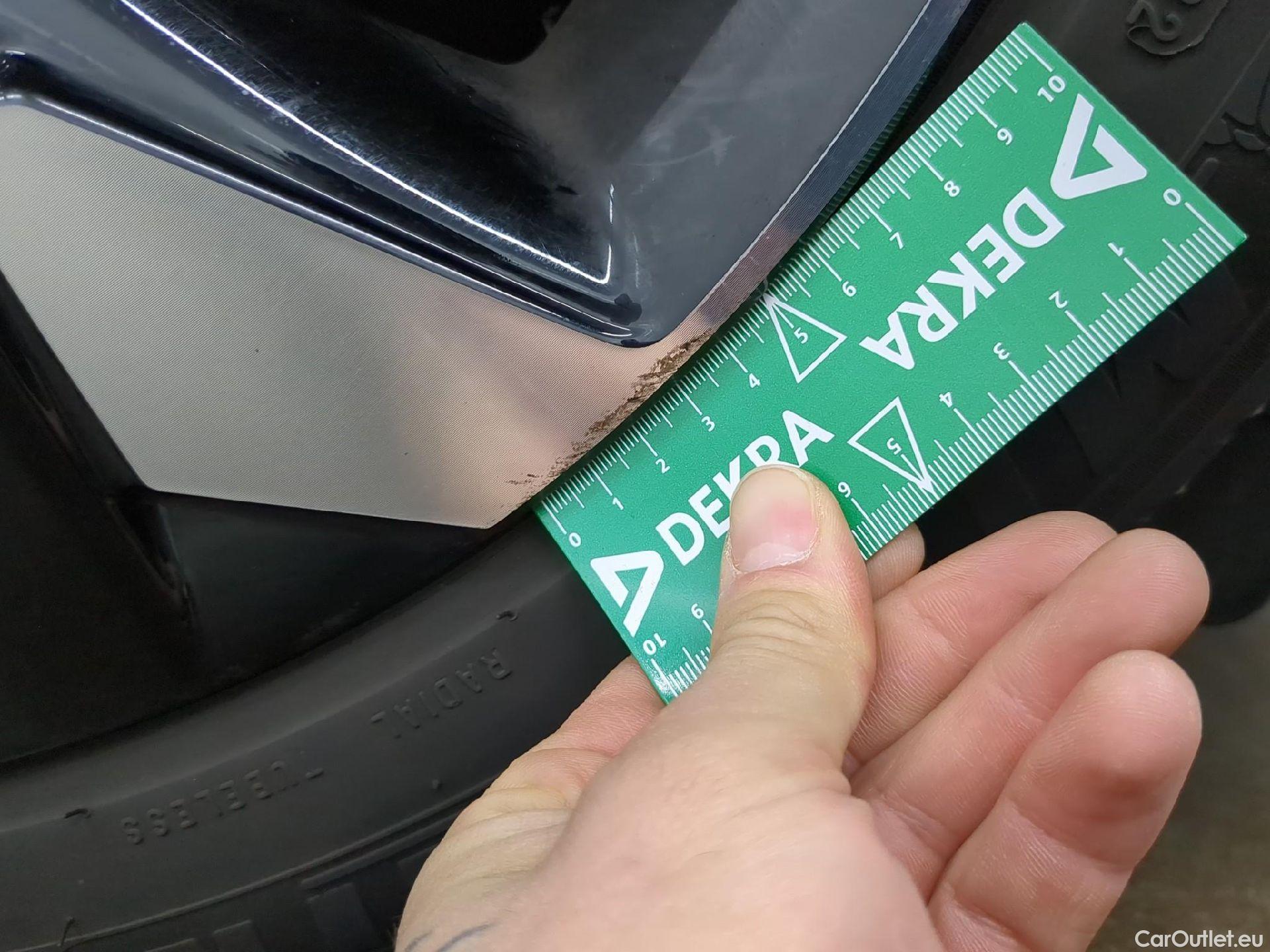  KIA  Sportage KIA  / 2021 / 5P / SUV 1.6 T-GDI 265 PHEV AUTO 4WD DESIGN #2