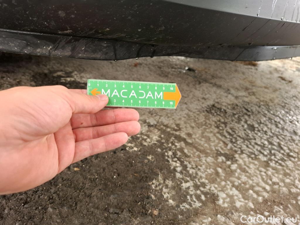  Citroen  C3  Shine 1.2 PureTech 80CV BVM5 6E #2