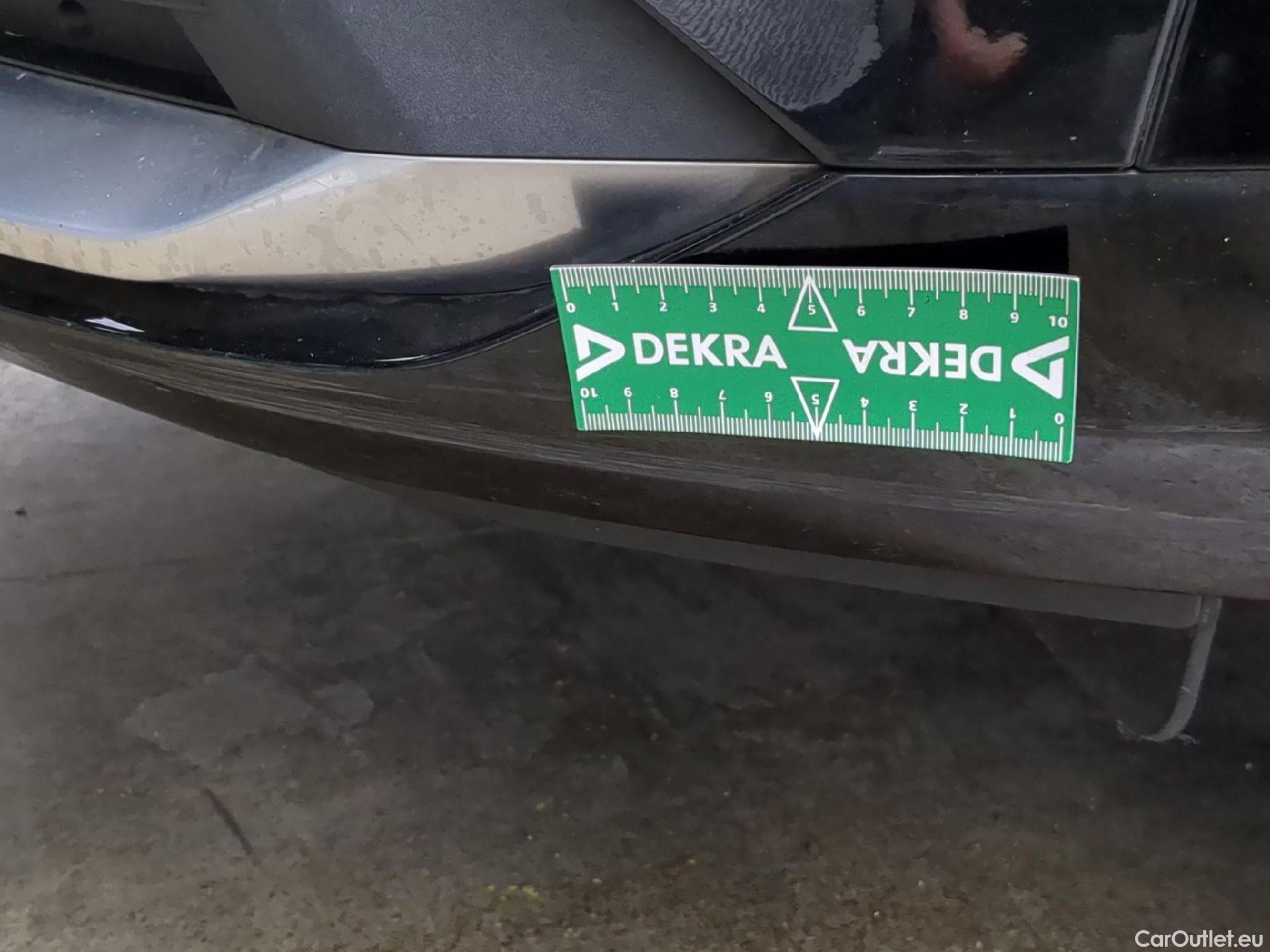  KIA  Sportage KIA  / 2021 / 5P / SUV 1.6 T-GDI 265 PHEV AUTO 4WD DESIGN #22