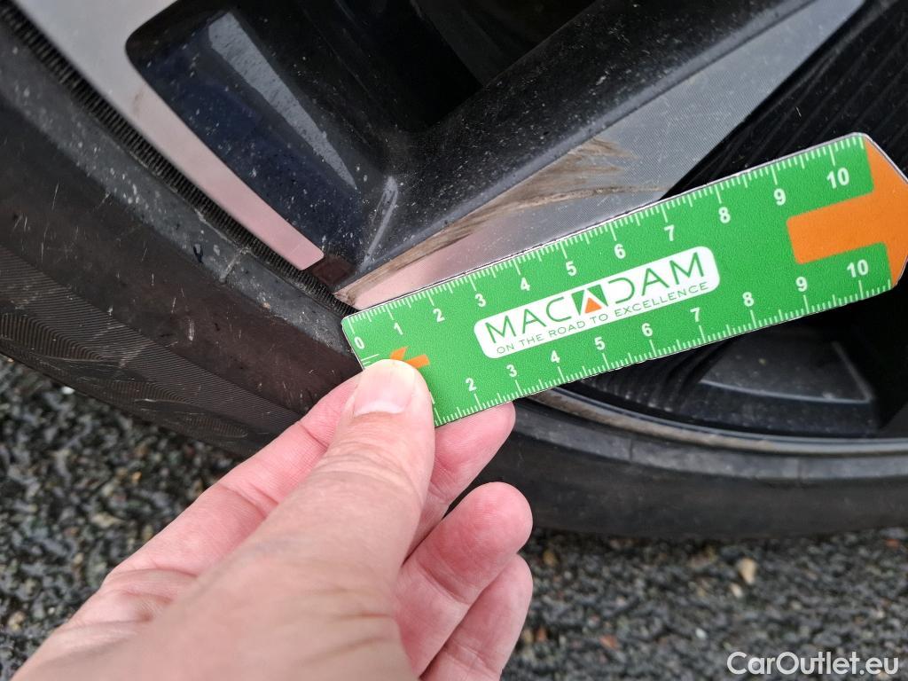  Peugeot  2008 PEUGEOT  / 2019 / 5P / Crossover BLUEHDI 130 S&S EAT8 GT PACK #5