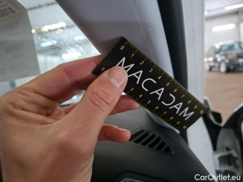  Peugeot  2008  Allure Pack 1.5 HDi 130CV BVA8 E6d #19