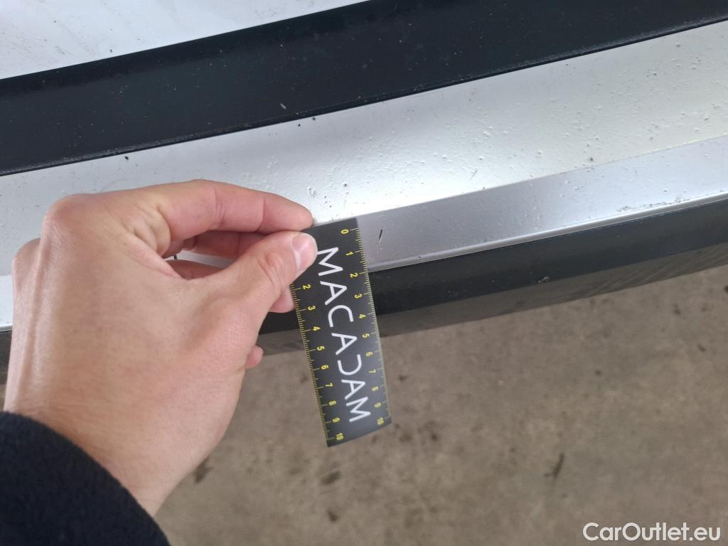  Peugeot  2008  Allure Pack 1.5 HDi 130CV BVA8 E6d #33