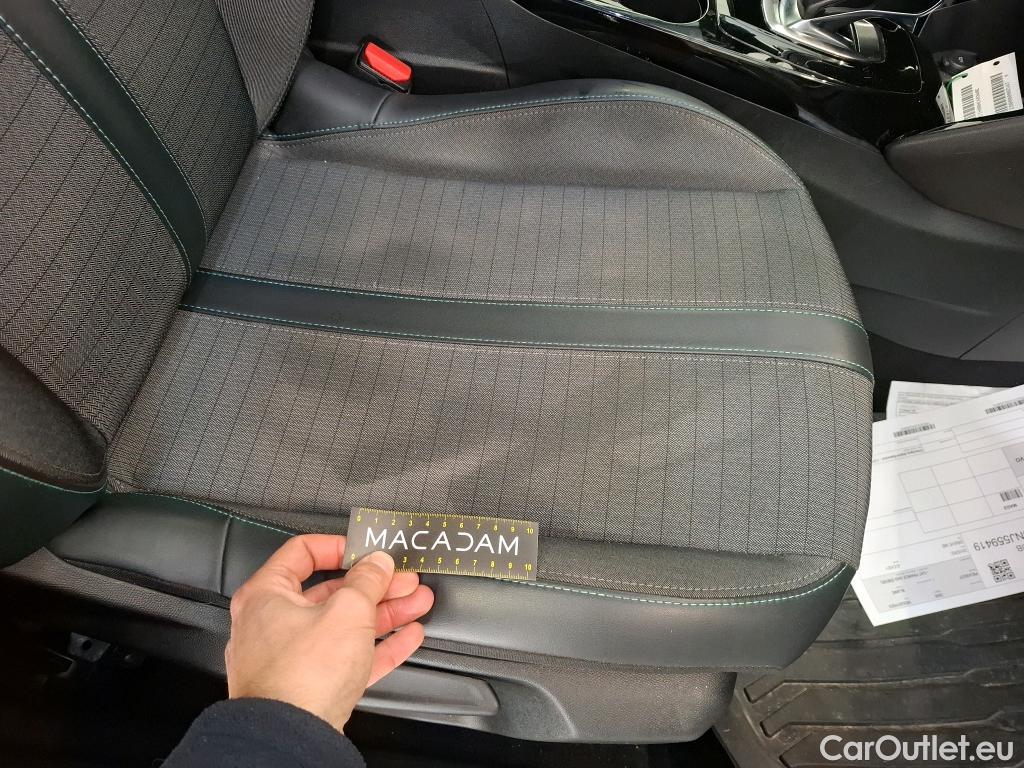  Peugeot  2008  Allure Pack 1.5 HDi 130CV BVA8 E6d #16