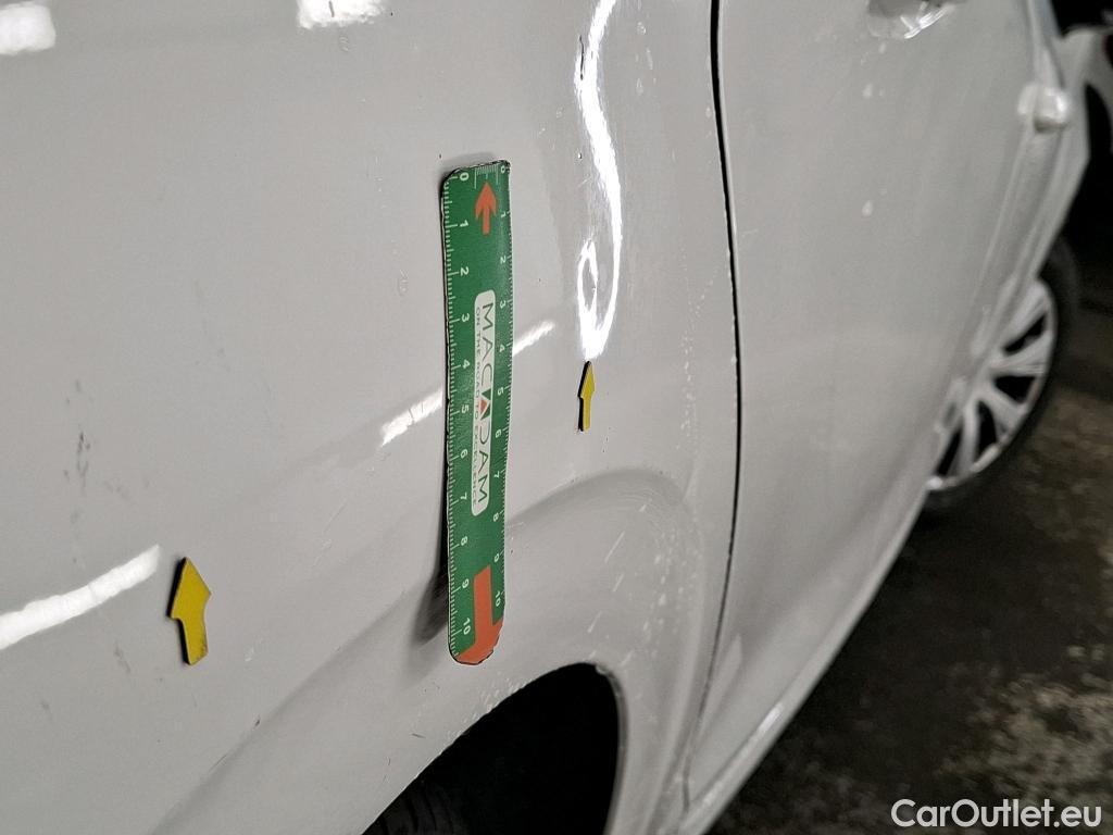  Peugeot  208  Affaire Premium Pack 1.6 HDi 100CV BVM5 E6 #3