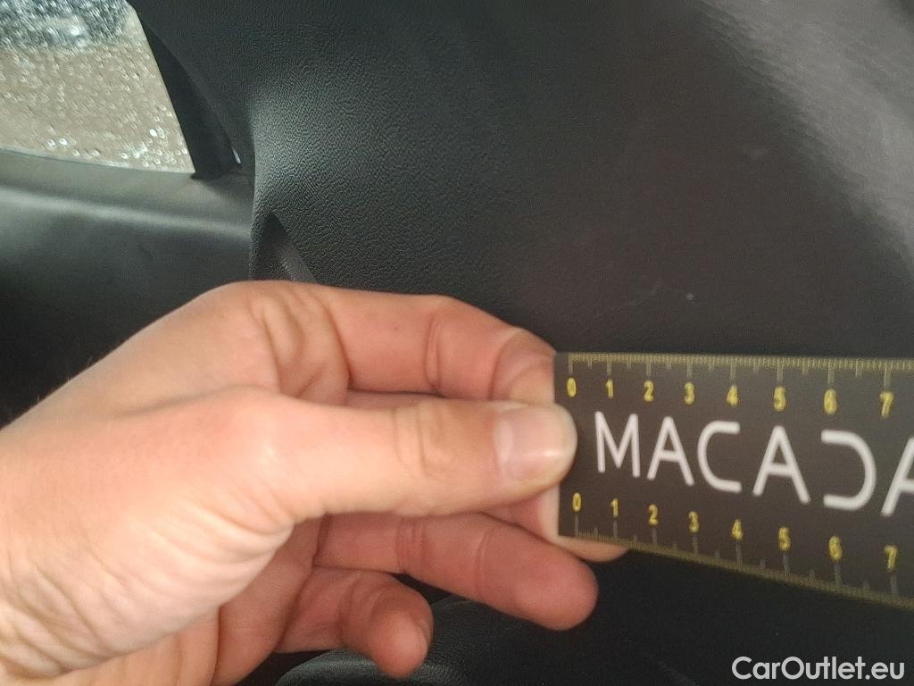  Peugeot  2008  Allure Pack 1.5 HDi 130CV BVA8 E6d #42