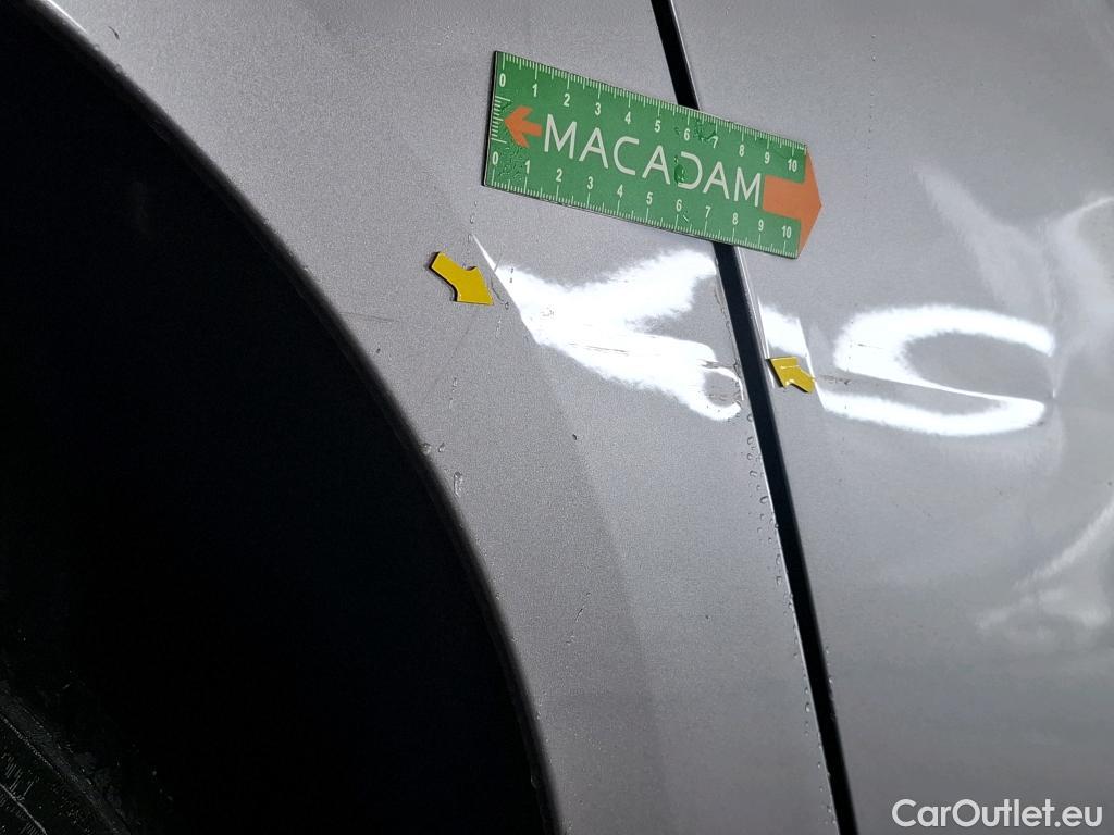  Peugeot  208  Allure 1.2 PureTech 130CV BVA8 E6d #15