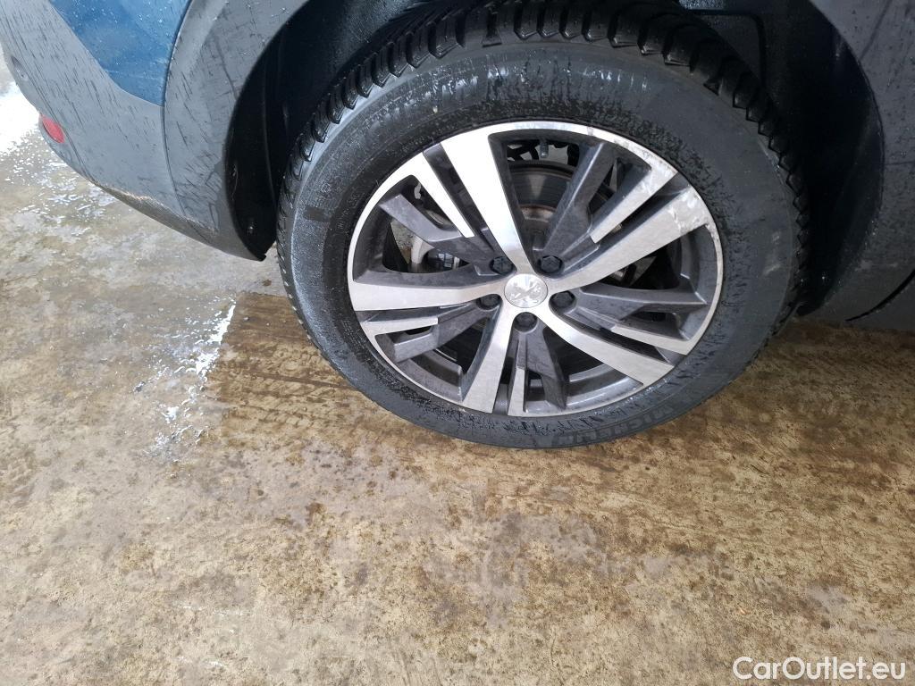  Peugeot  5008 PEUGEOT  / 2020 / 5P / SUV PureTech 130 S&S EAT8 Allure Pack #19