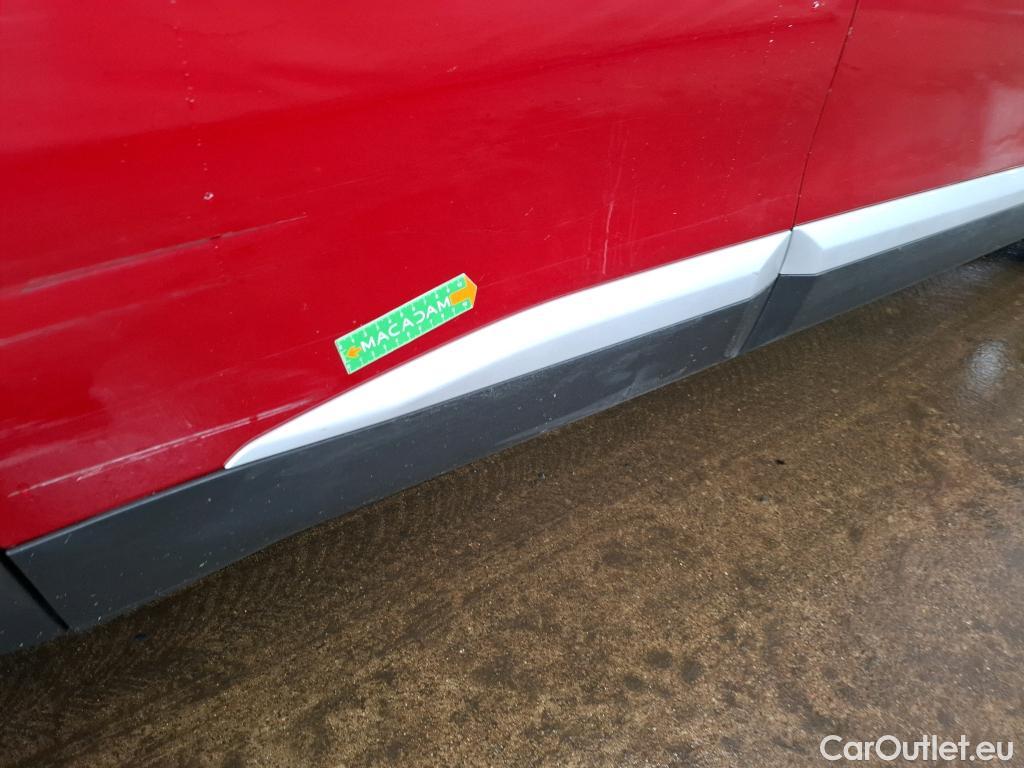  Peugeot  2008  Allure Business 1.2 PureTech 100CV BVM6 E6d #18