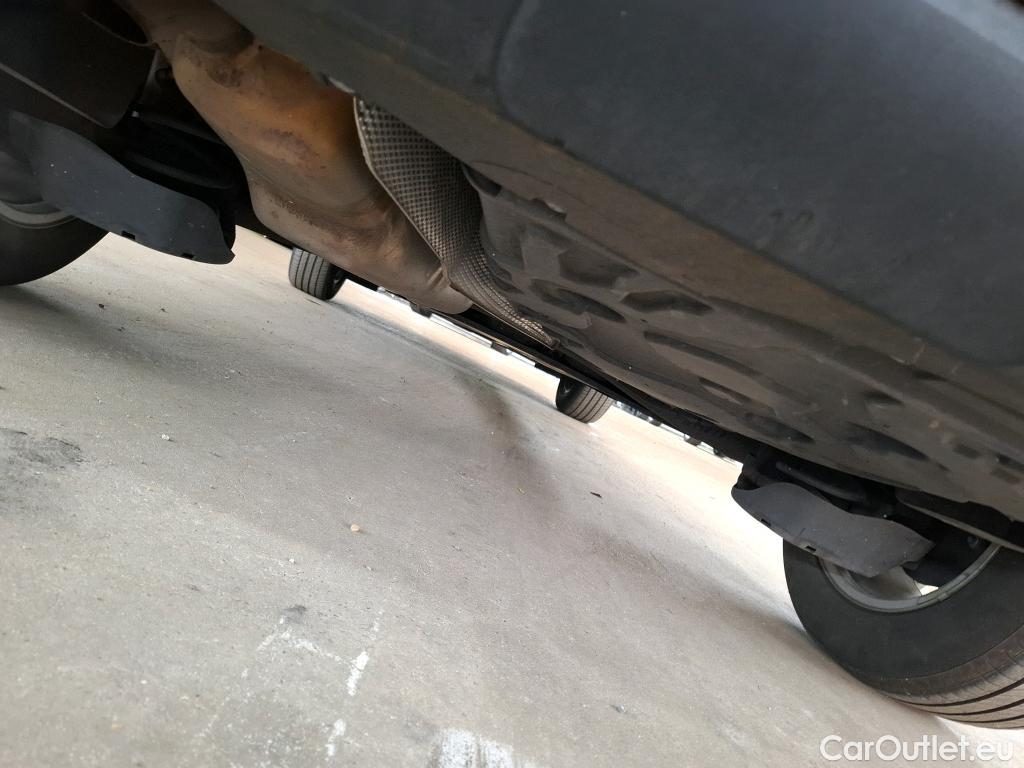  Peugeot  5008  Active Business 1.2 PureTech 130CV BVA8 7 Sieges E6d #40