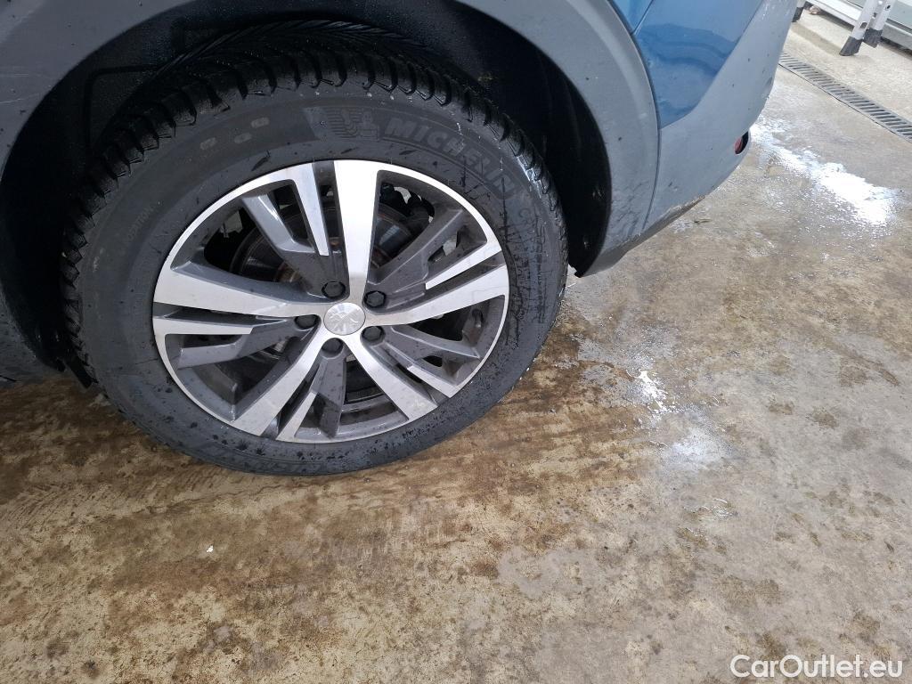  Peugeot  5008 PEUGEOT  / 2020 / 5P / SUV PureTech 130 S&S EAT8 Allure Pack #12