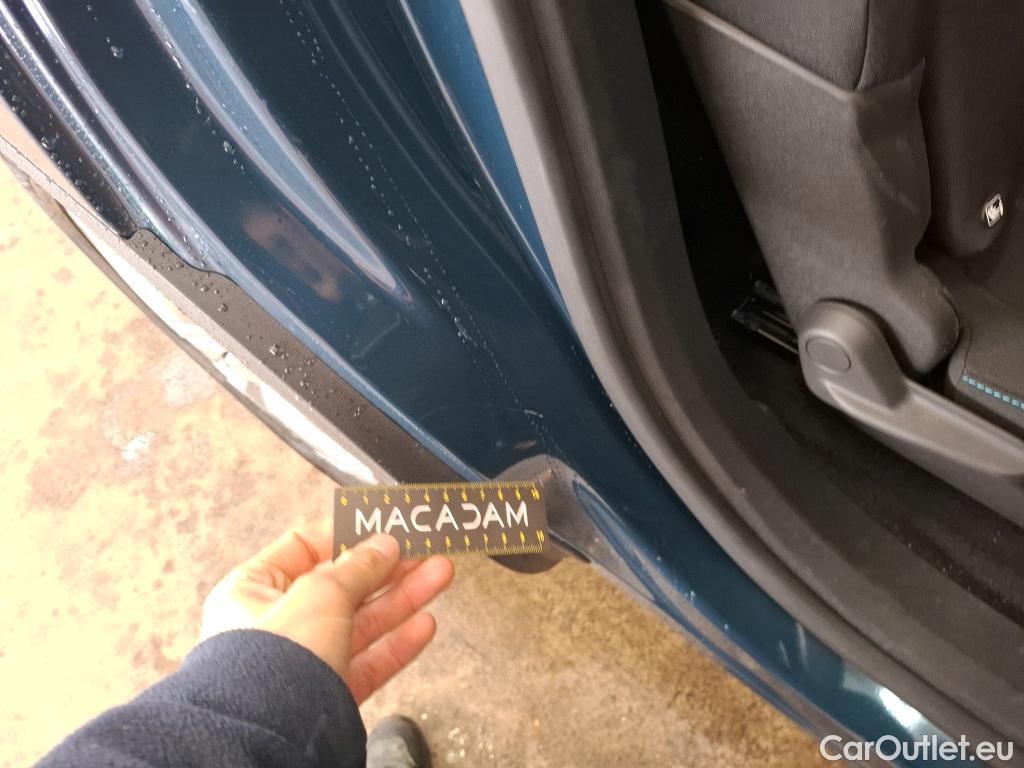  Peugeot  5008  Active Pack 1.2 PureTech 130CV BVA8 7 Sieges E6d #39