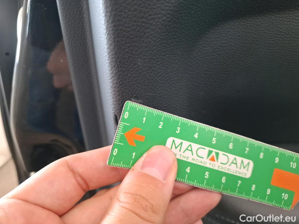  Renault  Kadjar RENAULT  / 2018 / 5P / Crossover Intens TCe 160 FAP #9