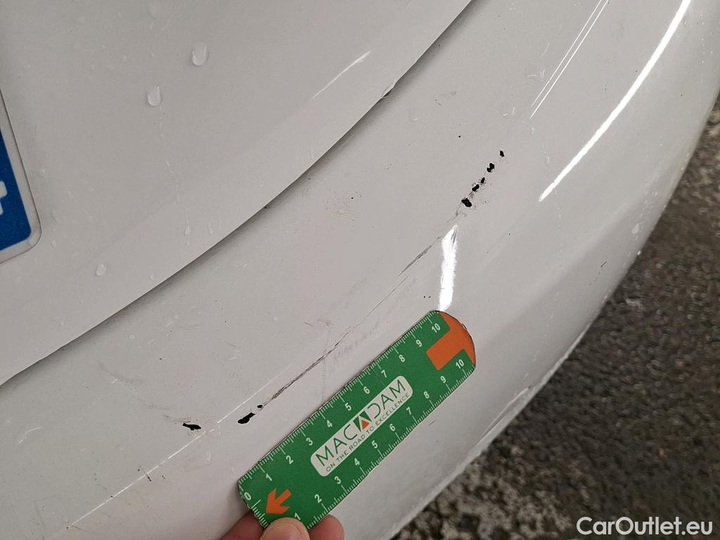  Peugeot  208  Affaire Premium Pack 1.6 HDi 100CV BVM5 E6 #13