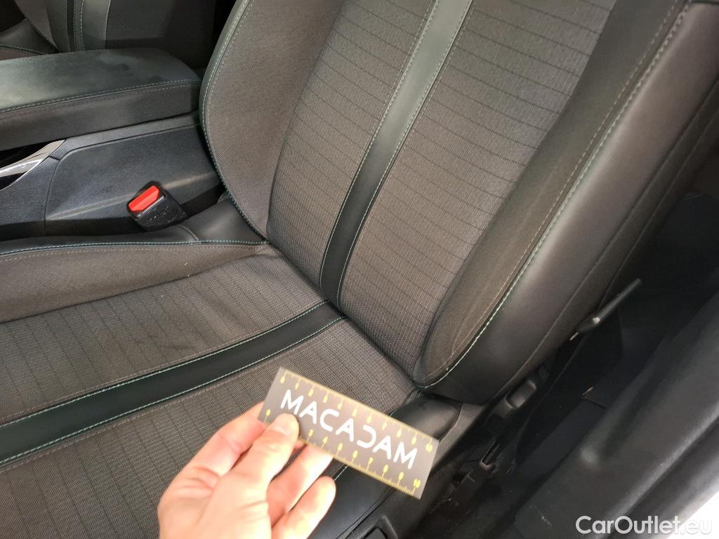  Peugeot  2008  Allure Pack 1.5 HDi 130CV BVA8 E6d #1