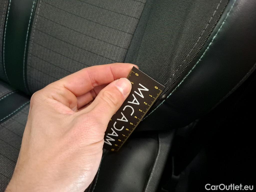  Peugeot  2008  Allure Pack 1.5 HDi 130CV BVA8 E6d #2