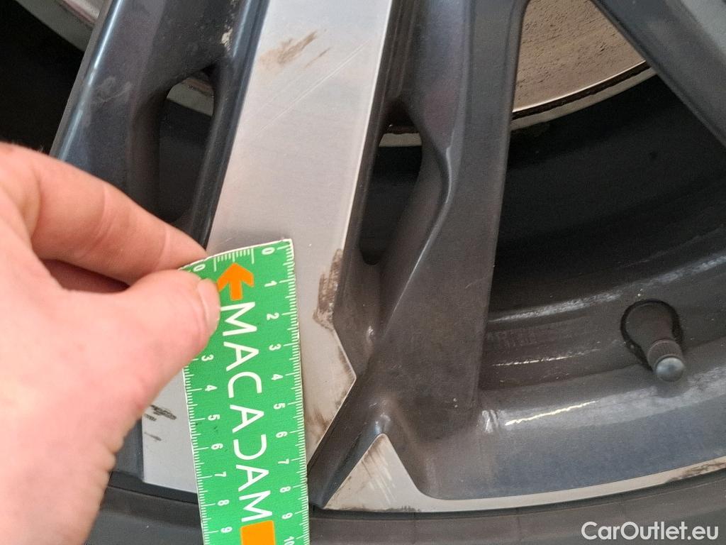  Peugeot  3008  Allure Pack 1.5 HDi 130CV BVM6 E6d #9