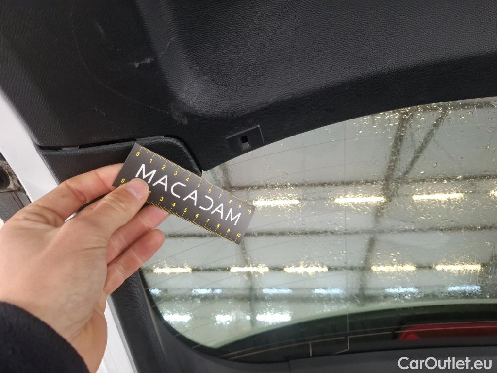  Peugeot  2008  Allure Pack 1.5 HDi 130CV BVA8 E6d #24