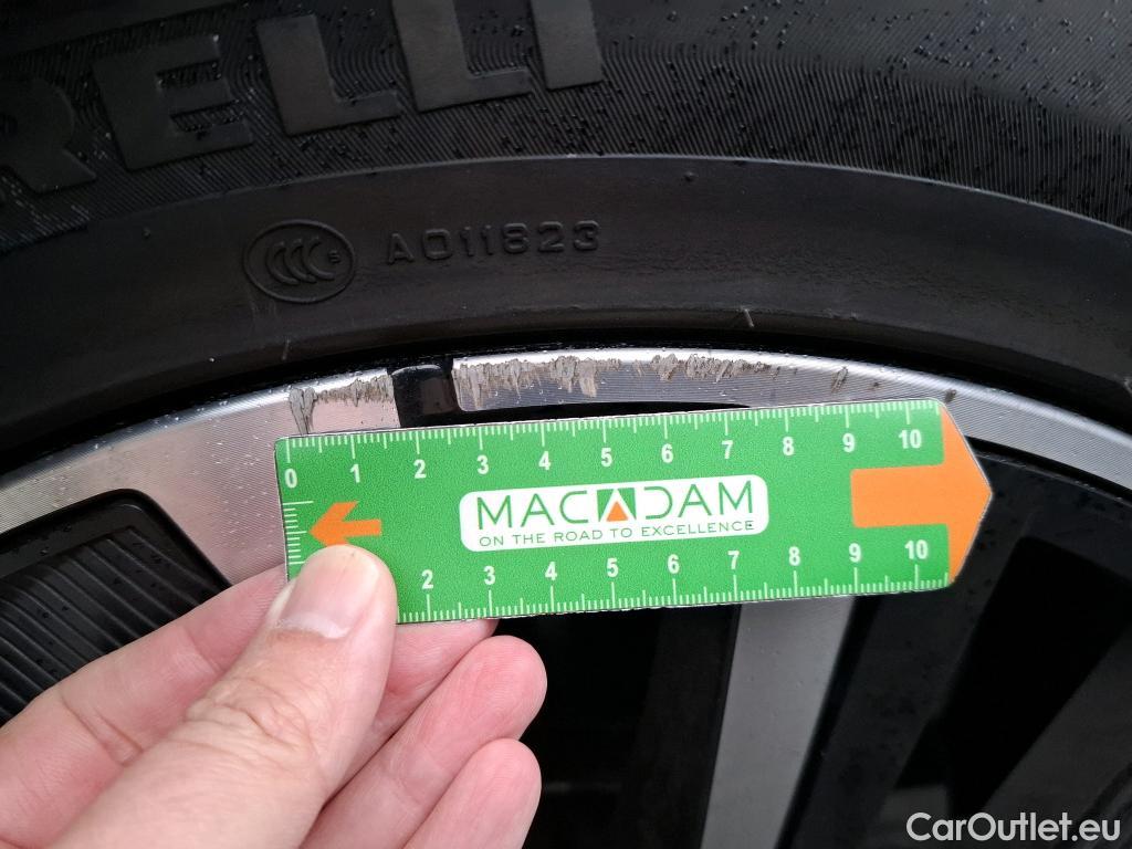  Peugeot  2008 PEUGEOT  / 2019 / 5P / Crossover BLUEHDI 130 S&S EAT8 GT PACK #9