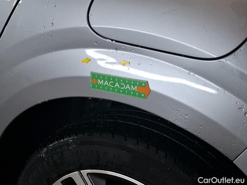  Peugeot  208  Allure 1.2 PureTech 130CV BVA8 E6d #12