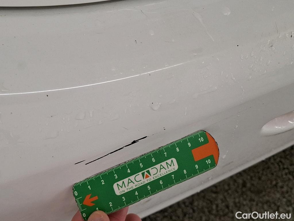  Peugeot  208  Affaire Premium Pack 1.6 HDi 100CV BVM5 E6 #10