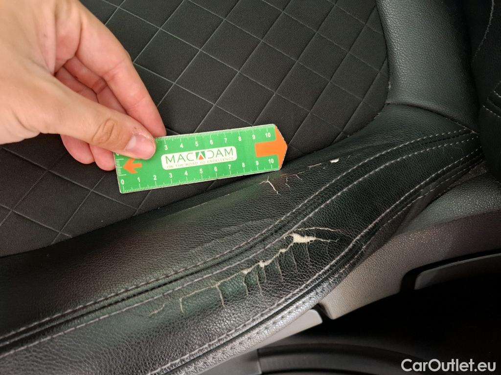  Renault  Kadjar RENAULT  / 2018 / 5P / Crossover Intens TCe 160 FAP #6