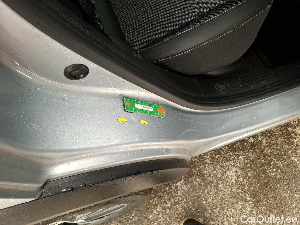  Renault  Captur RENAULT  / 2019 / 5P / SUV techno mild hybrid 140 #5