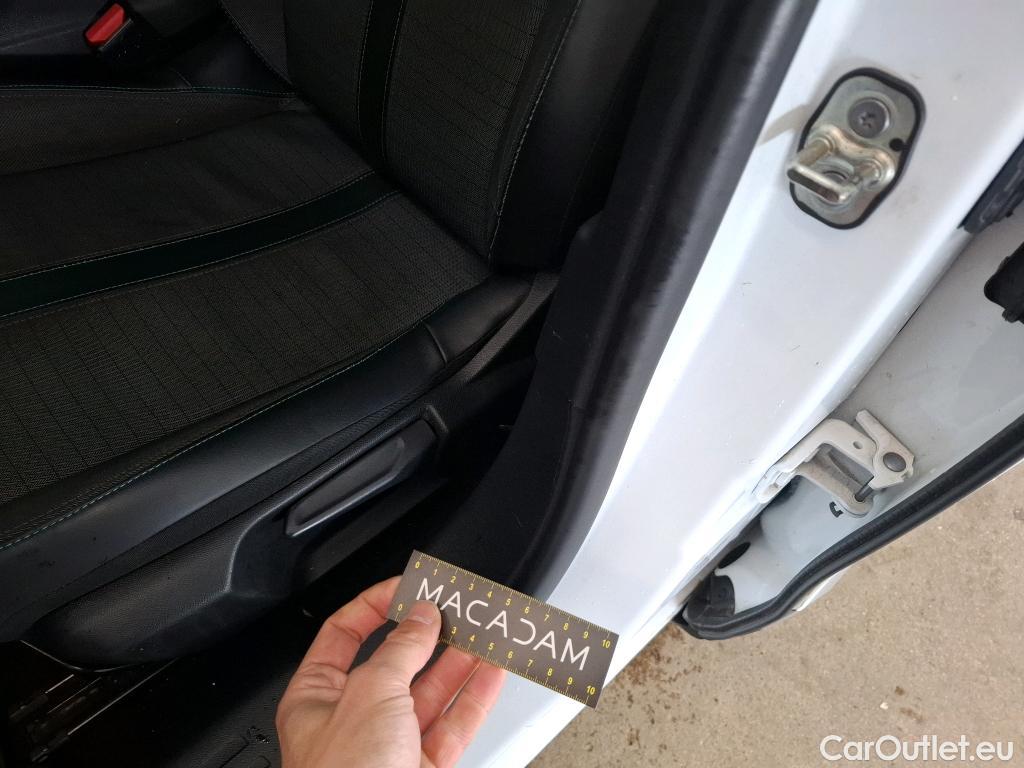  Peugeot  2008  Allure Pack 1.5 HDi 130CV BVA8 E6d #5