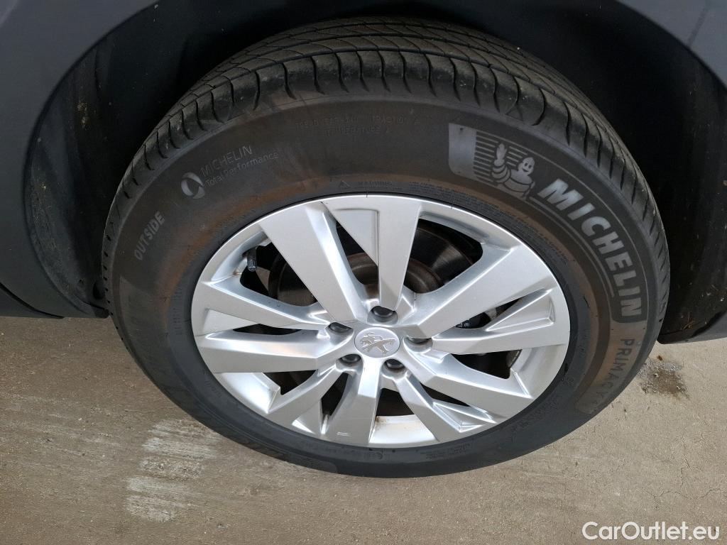  Peugeot  5008  Active Business 1.2 PureTech 130CV BVA8 7 Sieges E6d #41