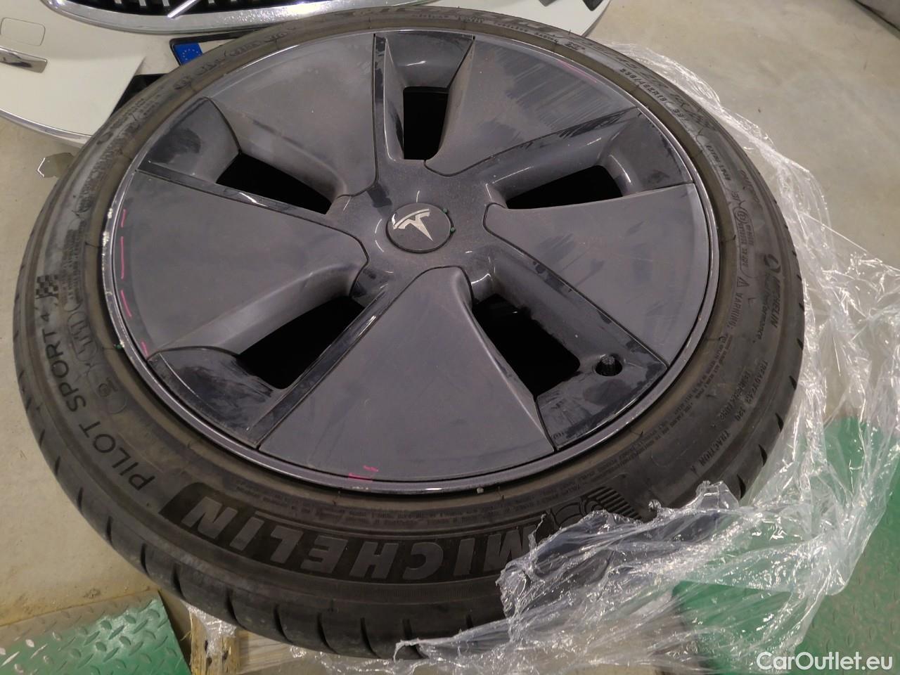  Tesla  Model 3  75kWh Standard Range+ #4