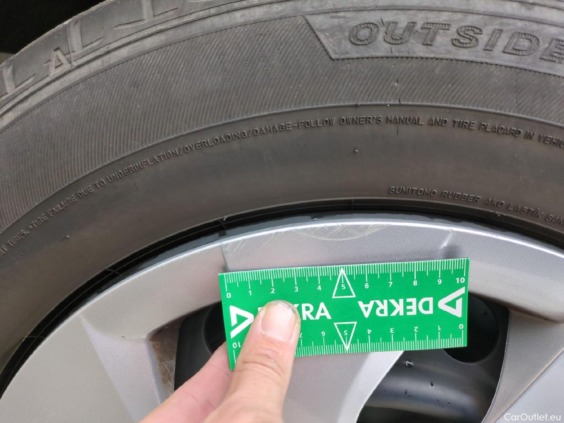  Toyota  Yaris Cross TOYOTA  Hybride / 2021 / 5P / SUV 1.5 HYBRID 116H DYNAMIC AUTO #6