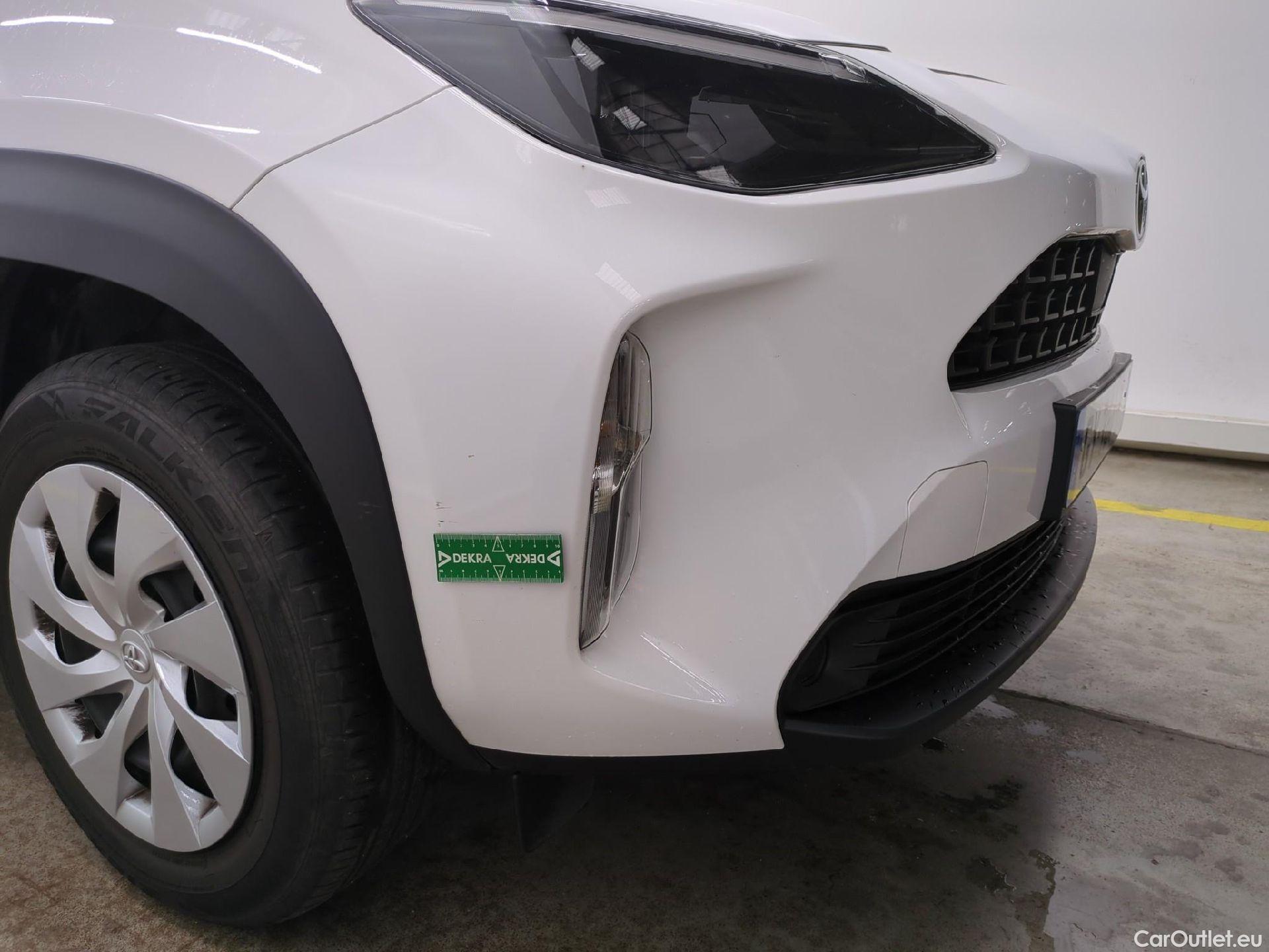  Toyota  Yaris Cross TOYOTA  Hybride / 2021 / 5P / SUV 1.5 HYBRID 116H DYNAMIC AUTO #10